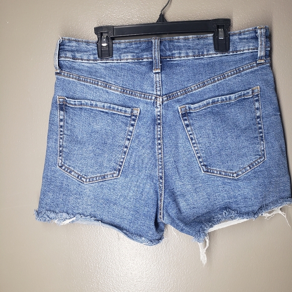 Old Navy Hi Rise Sky-Hi A-Line Mary Jo Jean Shorts Size 10 2022 Button Fly - Picture 2 of 10